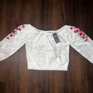 NWT - Hollister crop shirt